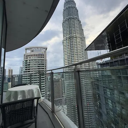 Luxury House Klcc View Romantic Candle Light Linked To Klcc Mall